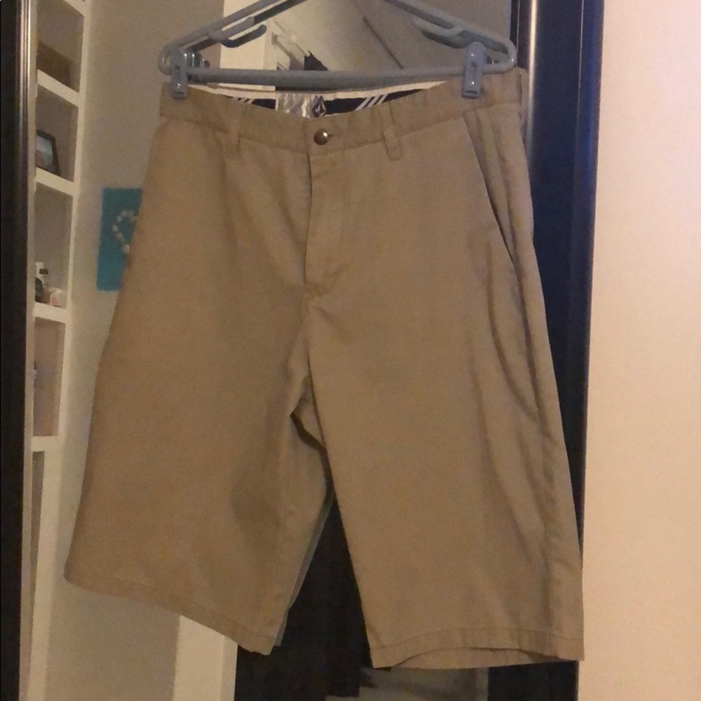 Volcum size 34 khaki shorts